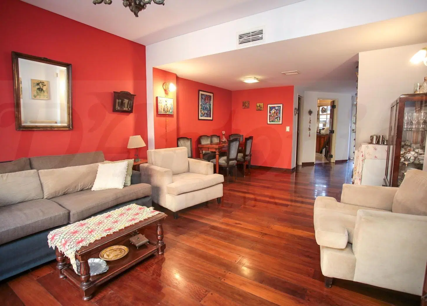Casa- Triplex de 4 Dormitorios con Pileta, Jardín de Invierno y Cochera en 3 Plantas 4