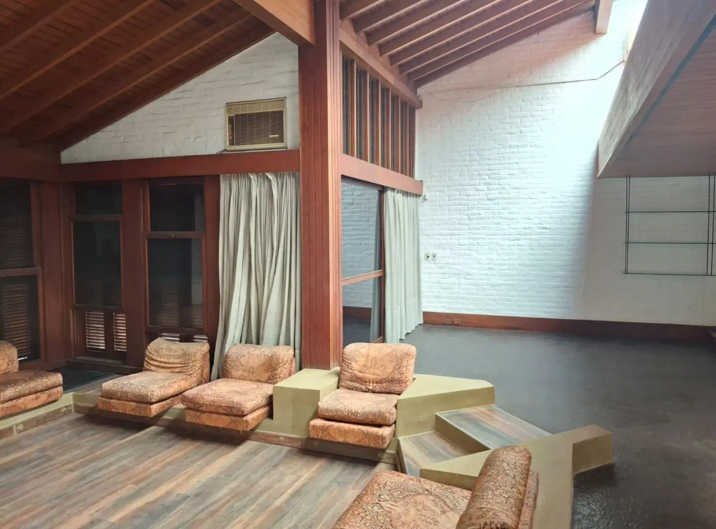 Alquiler Casa en Belgrano R. 5 ambientes. 5