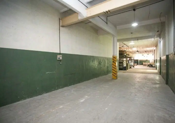 Planta Industrial con nave, entrada de camiones y gran potencial constructivo en Nueva Pompeya 3