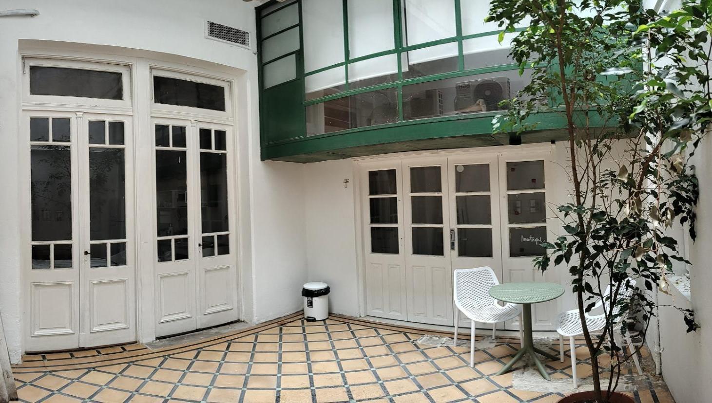 Foto de PH en alquiler SIN EXPENSAS, reciclado, con patio y equipamiento, imagen 5