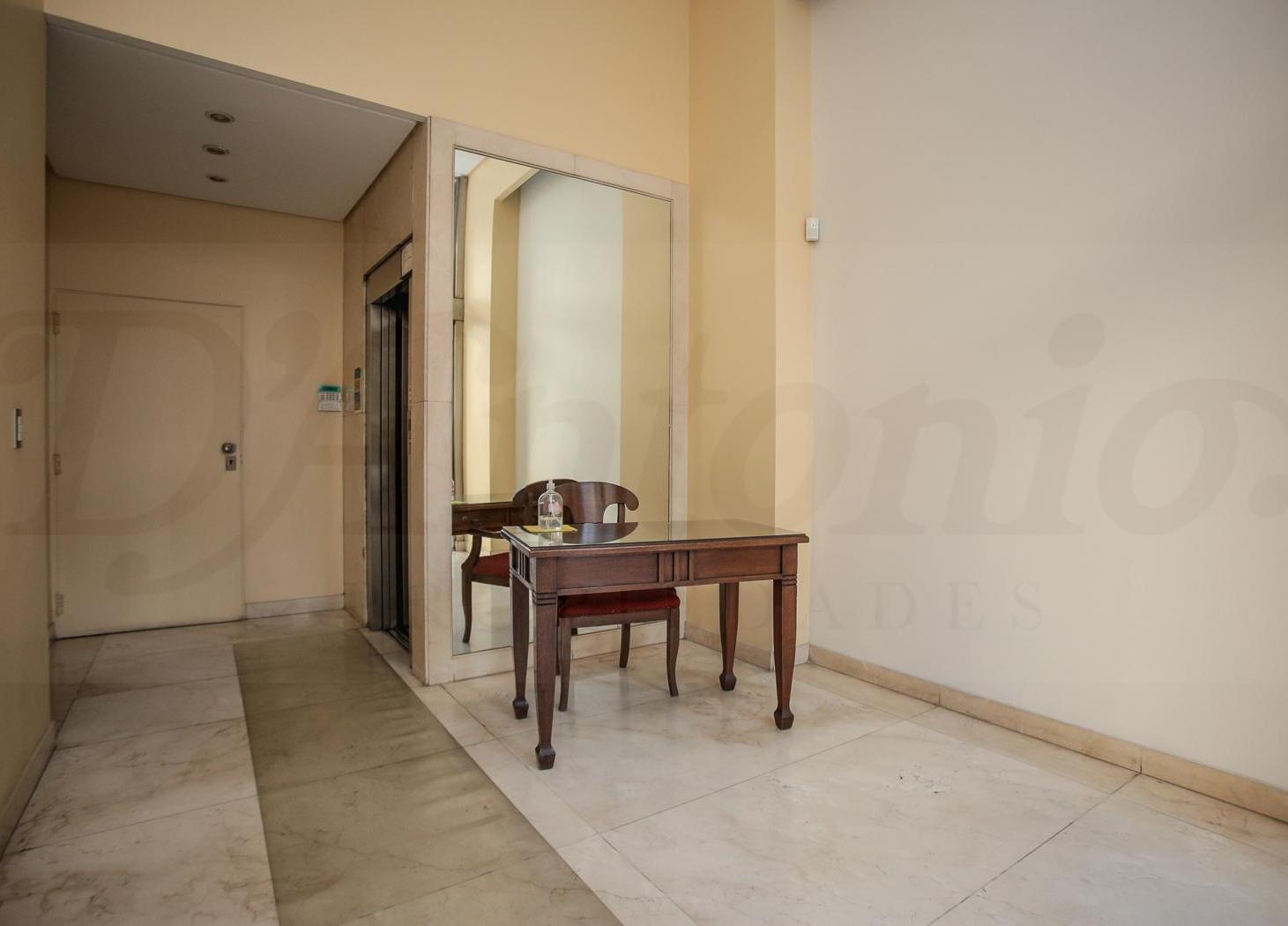 Foto de Piso de 4 ambientes con cochera y SUM en excelente zona de Caballito, imagen 1