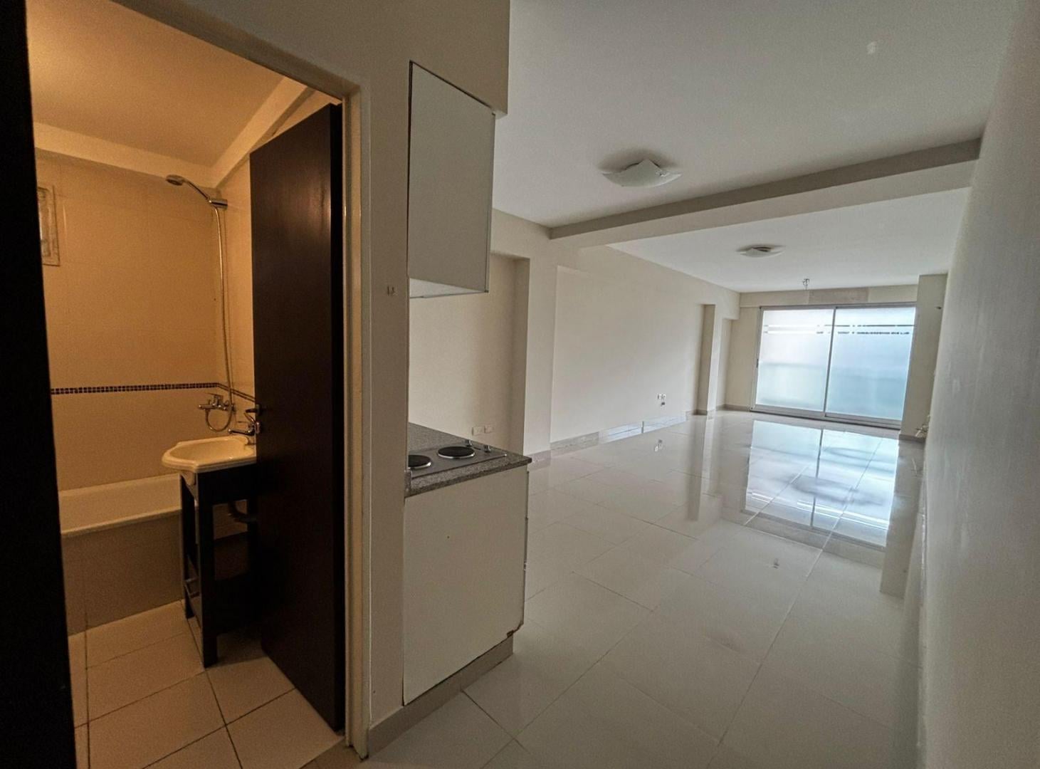 Foto de ALQUILER | DEPARTAMENTO CON BALCÓN Y AMENITIES – APTO PROFESIONAL, imagen 1