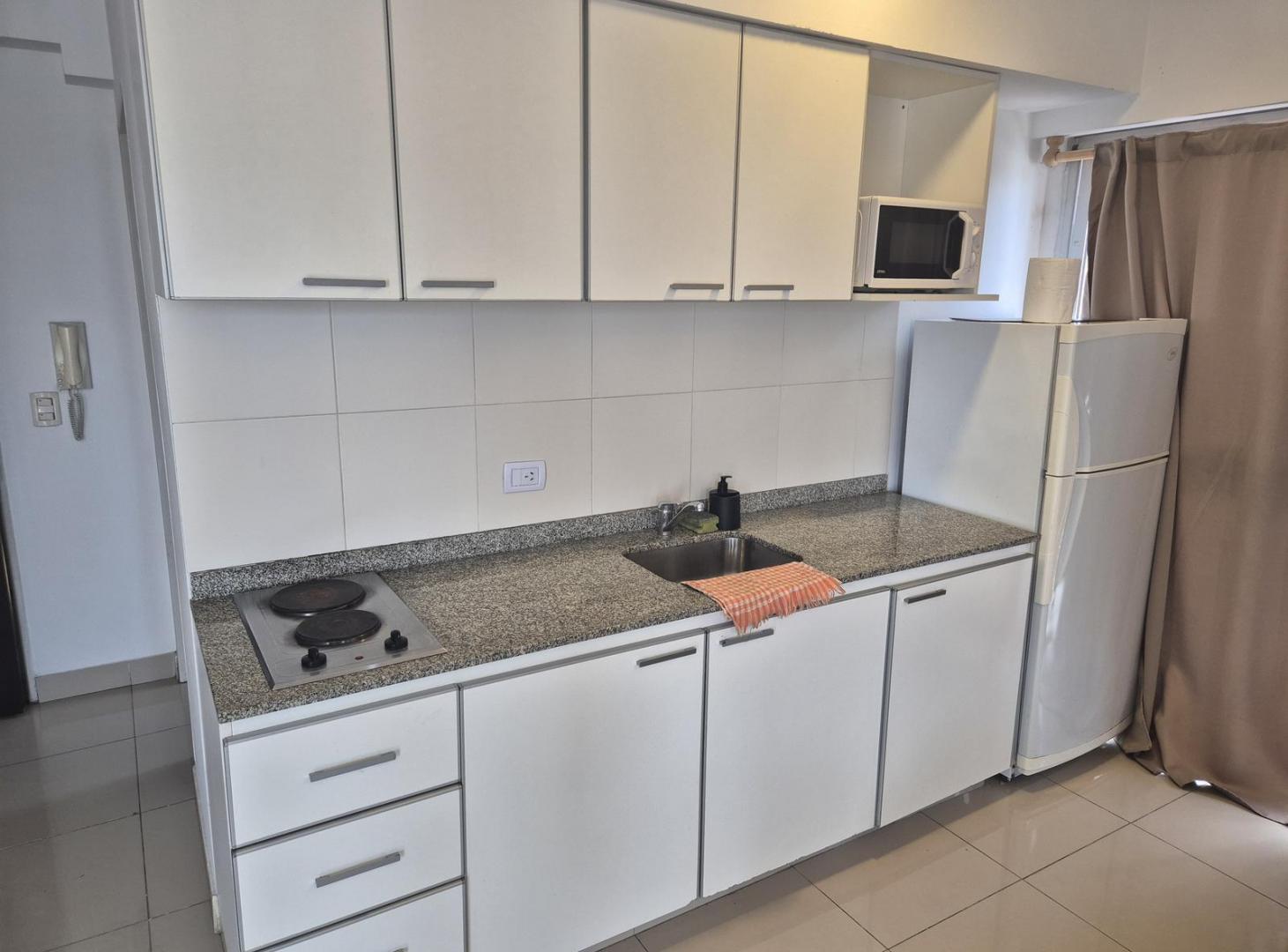 Foto de ALQUILER | MONOAMBIENTE CON BALCON Y AMENITIES – APTO PROFESIONAL, imagen 5