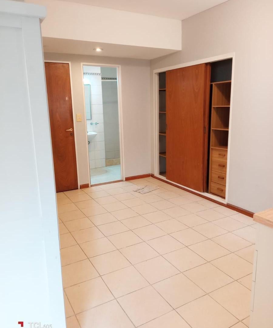Foto de Excelente monoambiente dividido. Apto profesional, imagen 2