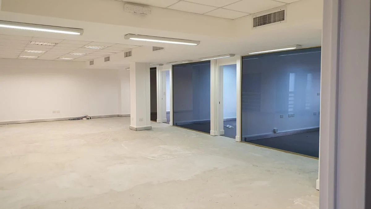 Cerrito 1100 - Semipiso 200 m2 c/2 cocheras