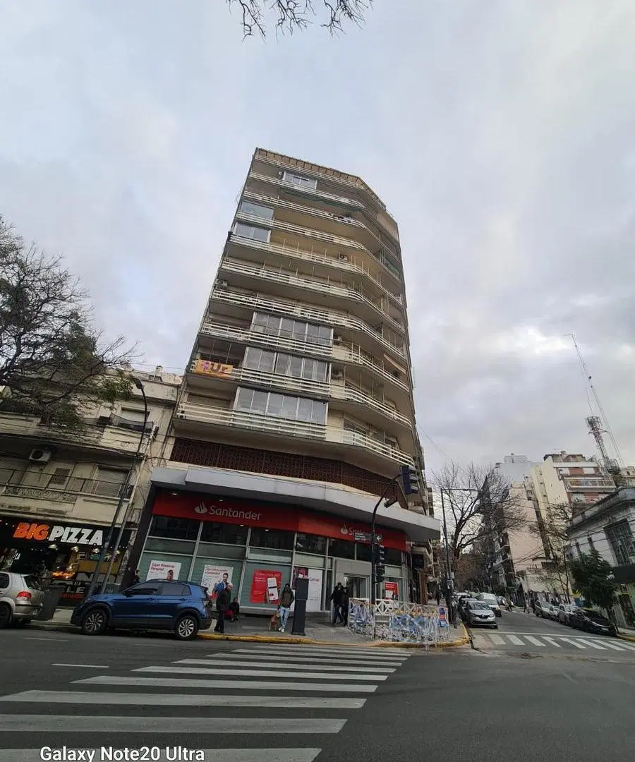 Departamento al frente esquina panoramica 3