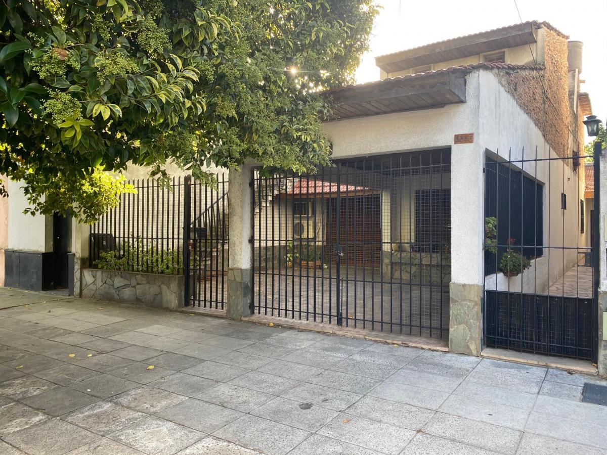 Casa tipo PH de 2 unidades