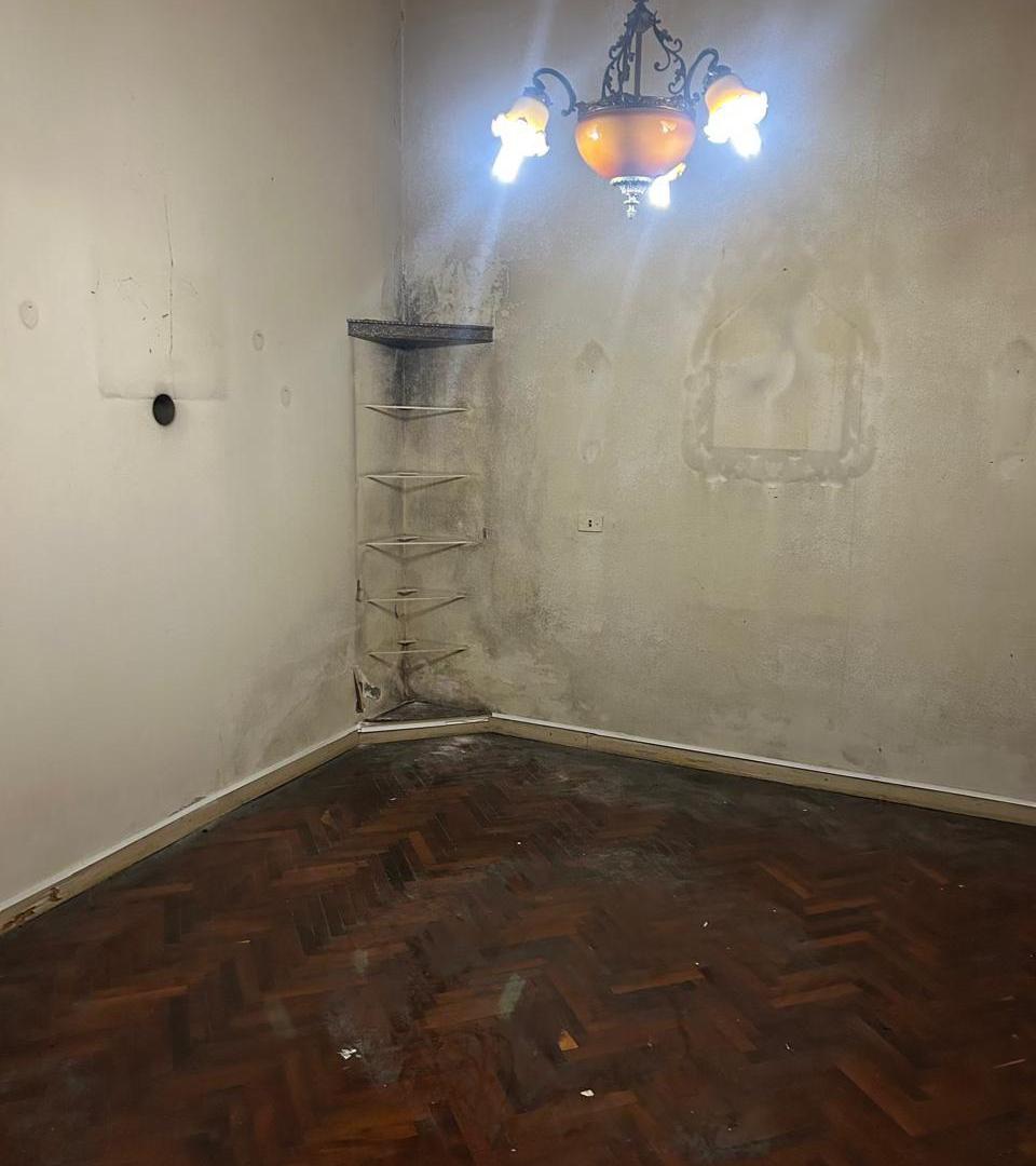 Foto de ALQULER LOCAL CON VIVINDA EN VILLA LURO. 50M2 DE LOCAL Y 110M2 DE VIVIENDA O OFICINA., imagen 1