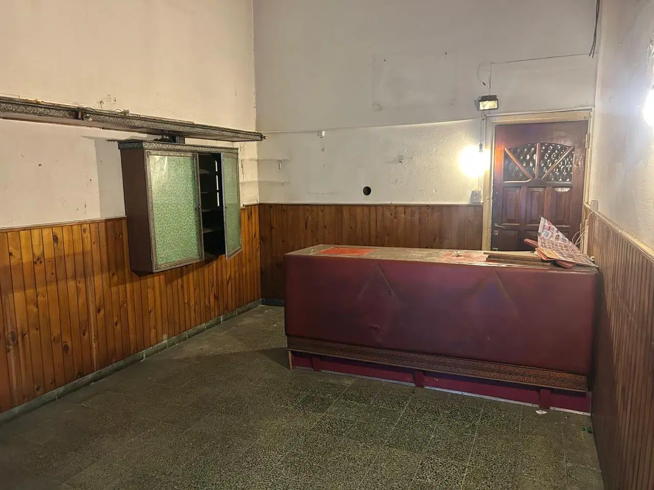 ALQULER LOCAL CON VIVINDA EN VILLA LURO. 50M2 DE LOCAL Y 110M2 DE VIVIENDA O OFICINA. 2