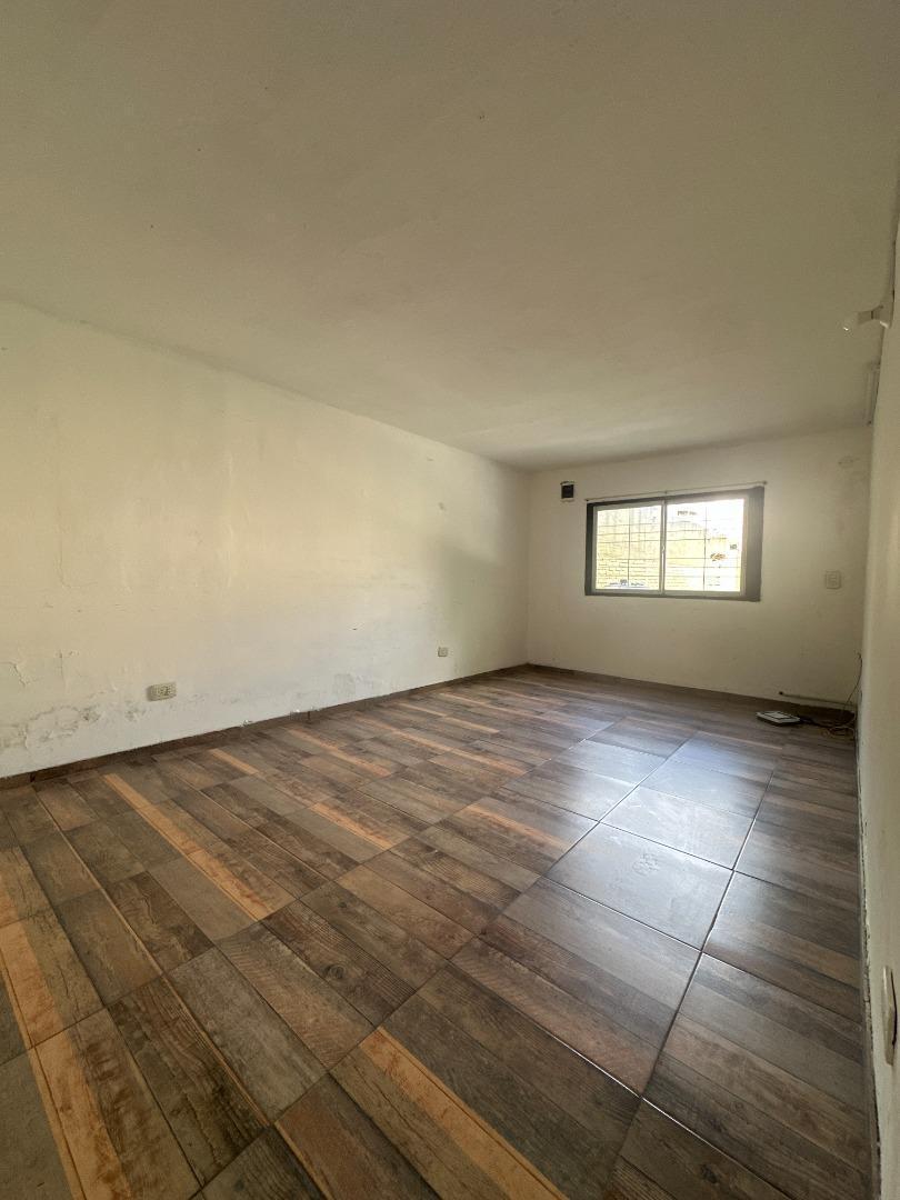 Foto de Locales en Venta a mts de la estación de Burzaco, imagen 4