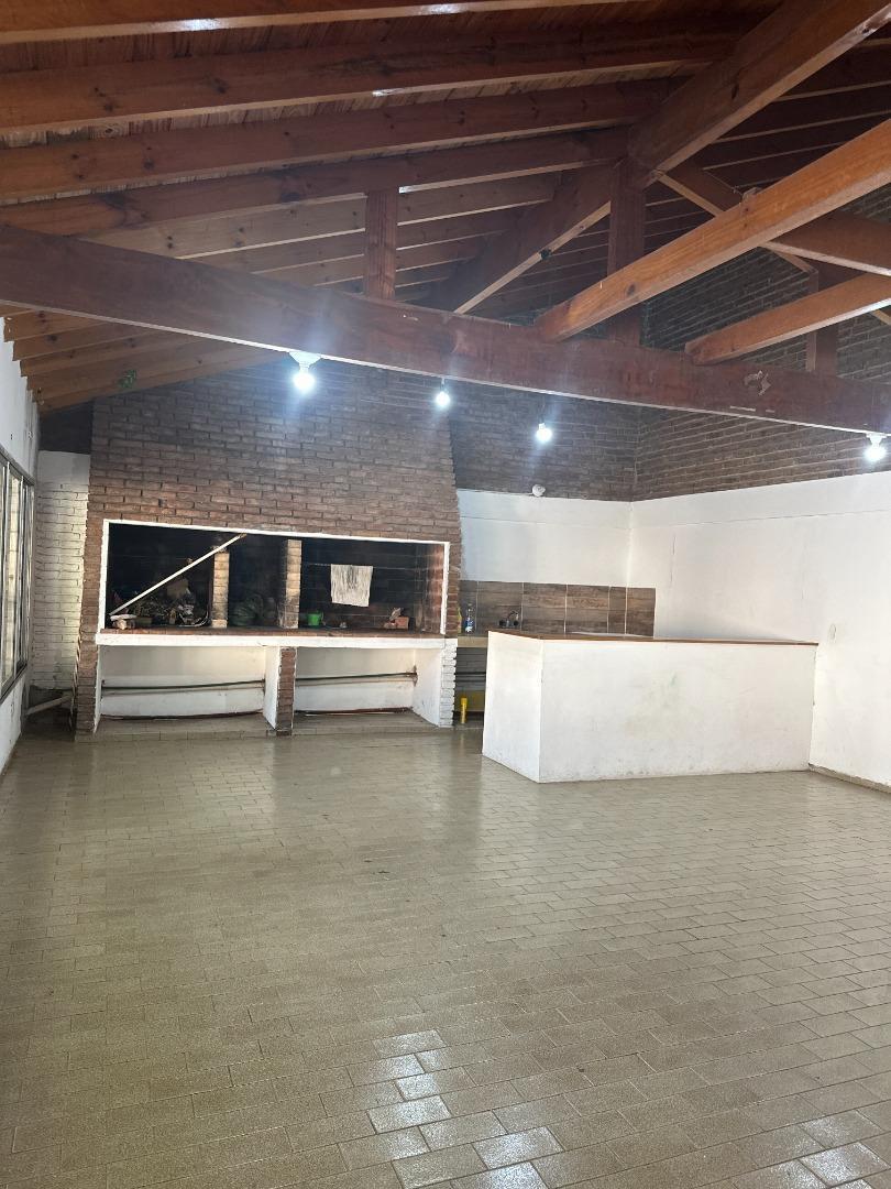 Foto de Locales en Venta a mts de la estación de Burzaco, imagen 2