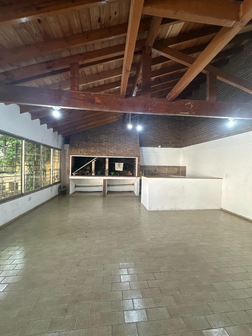 Oficinas mas locales en Venta en Burzaco! Oportunidad!!!