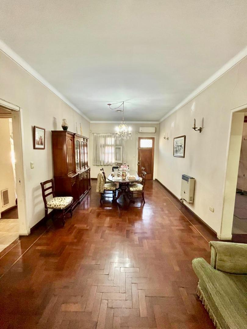 Foto de CERRITO 494 - CASA DE 3 AMB. LOTE 480 M2 - OPORTUNIDAD UNICA, imagen 3