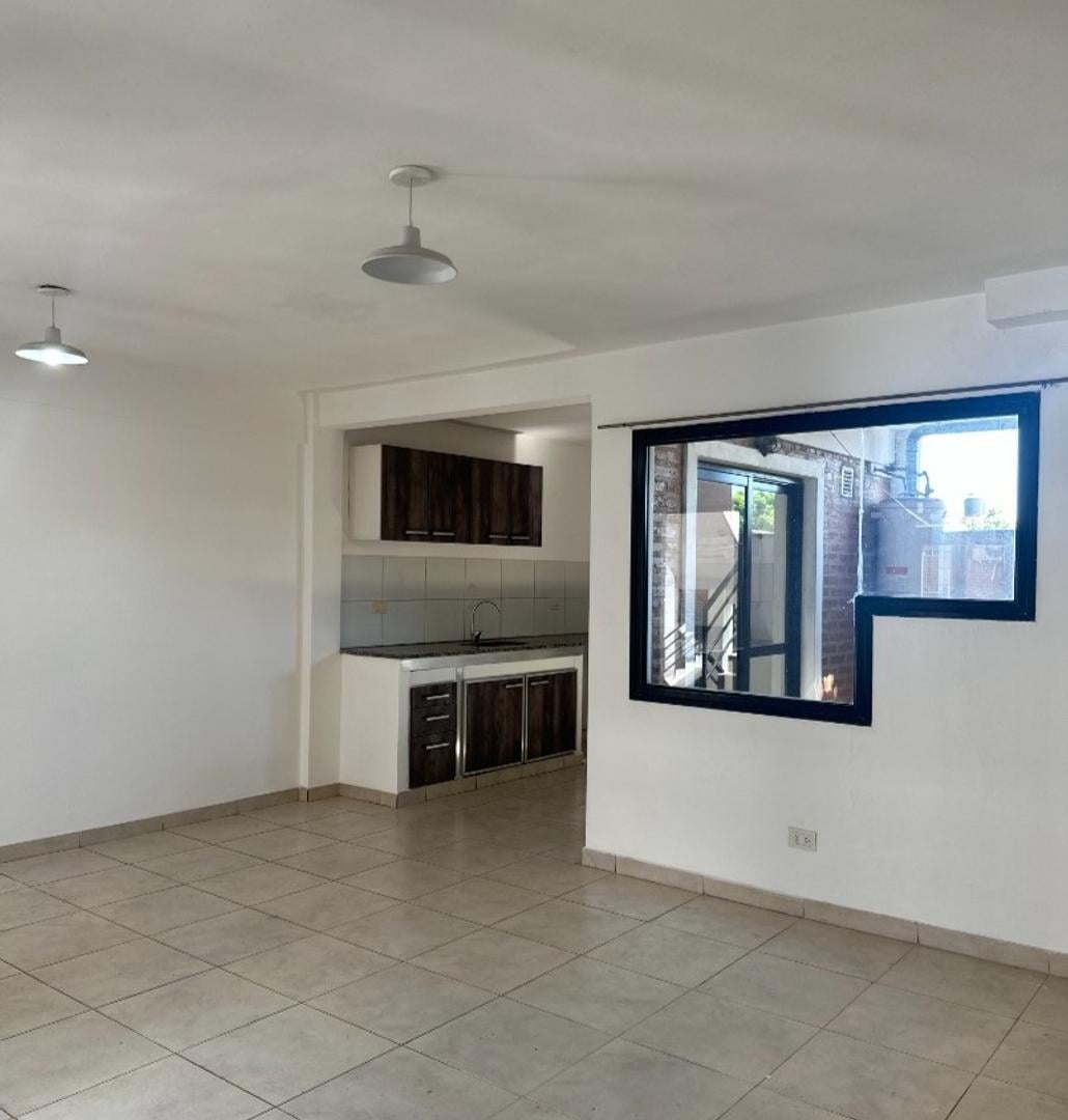 Dpto 3 amb con balcon - Monteagudo 1576, Banfield