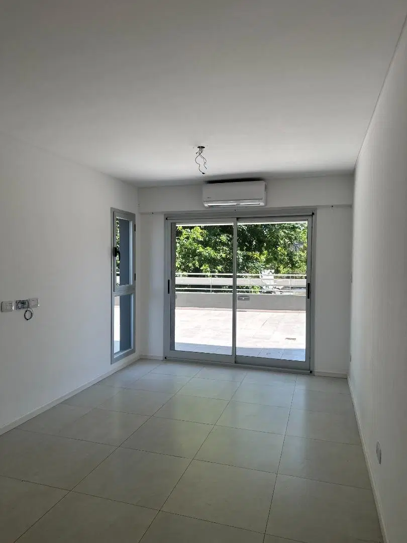Dpto 2 amb con terraza propia y 2 cocheras - Alte Brown 2438 3