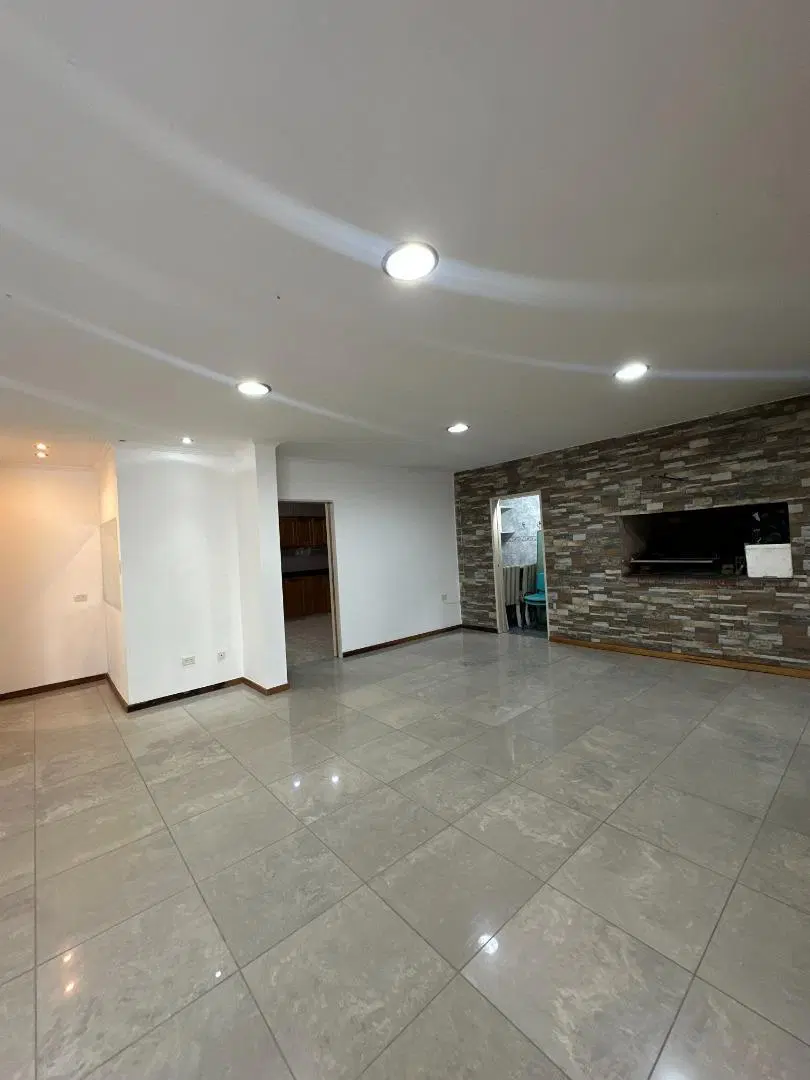 3 dorm, 2 baños, patio, amplia cocina-San Blas 326, Turdera 8