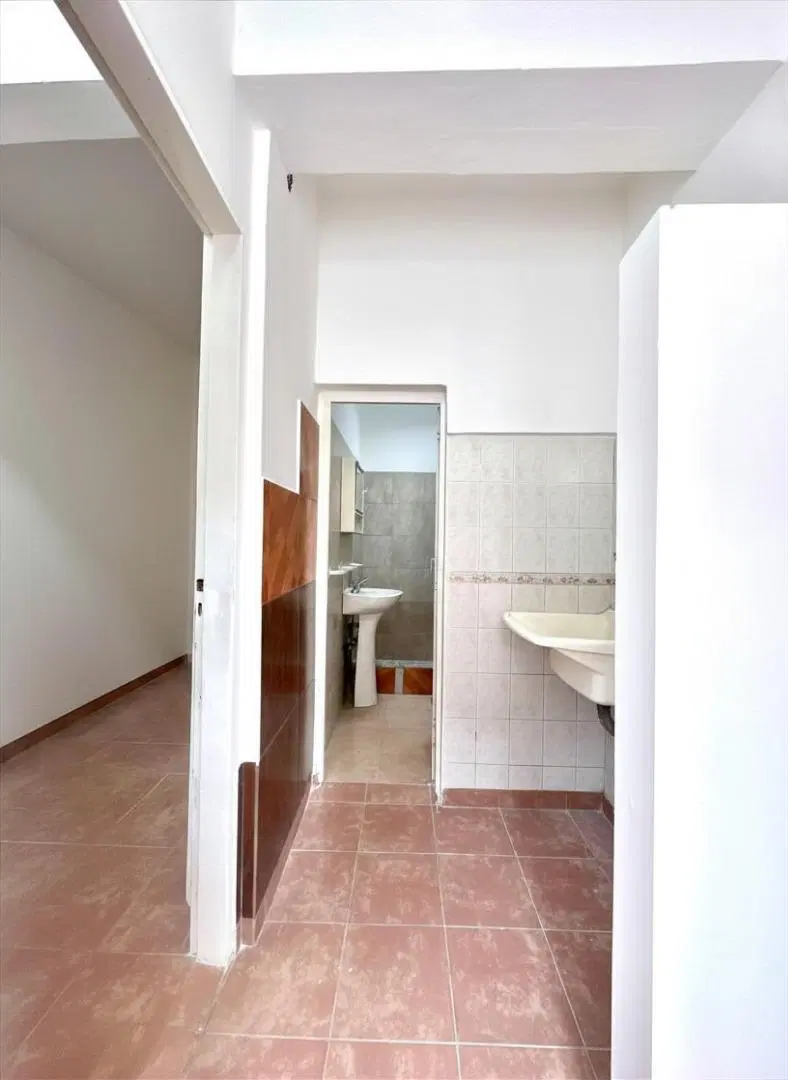 PH 2 amb en alquiler con patio - Llavallol 3