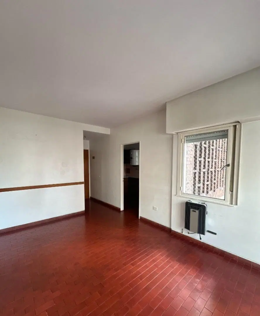 Dpto 3 amb en centro de Lomas de Zamora - Gorriti 409 3