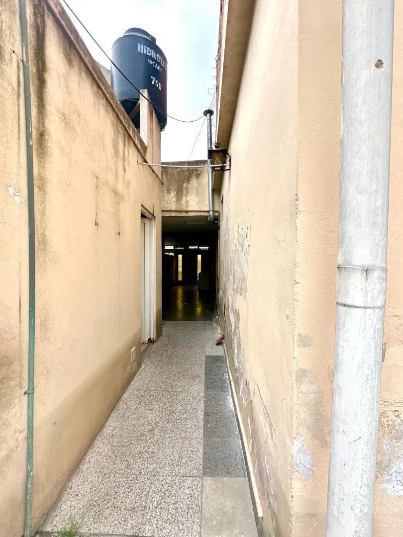 PH 2 amb en alquiler con patio - Llavallol 4