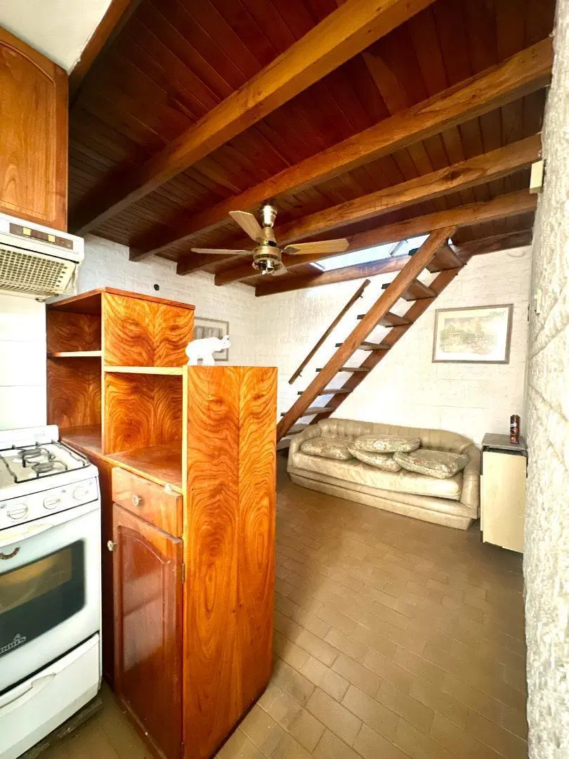 Ph 2 amb con patio - Hermoso barrio en Temperley 3