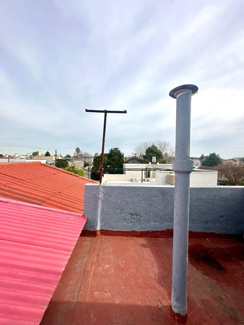 Dpto 2 amb, 1er piso por escalera con terraza - Temperley 8