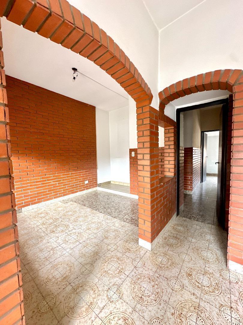 Foto de Casa 2 dorm, cochera y patio - Legisladores 88, Llavallol, imagen 3