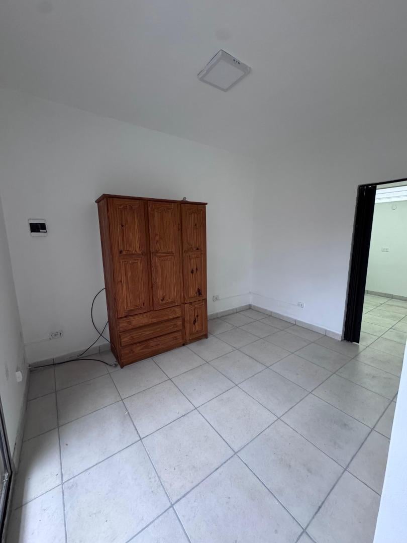 Foto de Dpto 2 amb con balcon - M.Chimento 1392, Lomas de Zamora, imagen 4