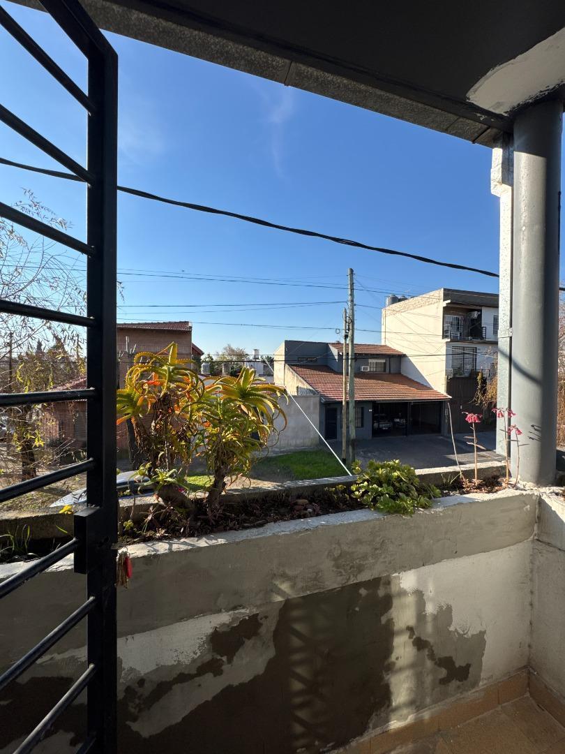 Foto de Dpto 2 amb con balcon - M.Chimento 1392, Lomas de Zamora, imagen 5