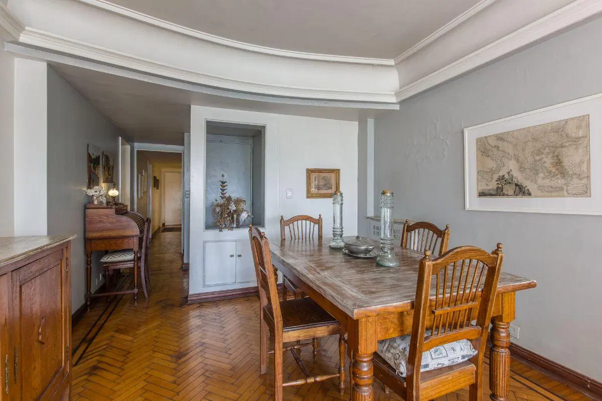 EXCELENTE DEPARTAMENTO DE 4 AMBIENTES AL FRENTE EN VENTA EN BOTÁNICO 5