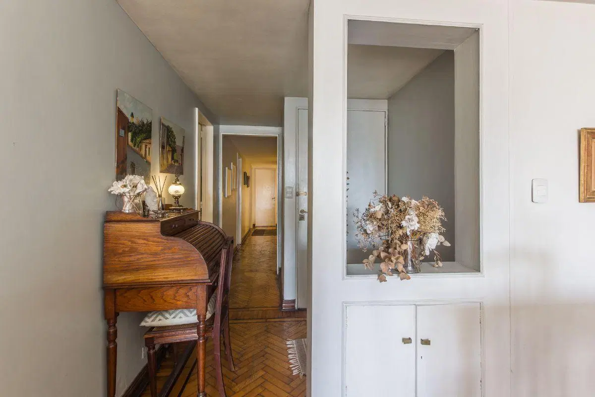 EXCELENTE DEPARTAMENTO DE 4 AMBIENTES AL FRENTE EN VENTA EN BOTÁNICO 8