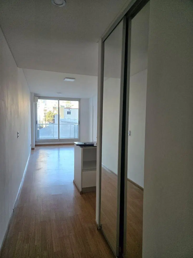 Departamento monoambiente. | BERNARDO DE IRIGOYEN 1390 4