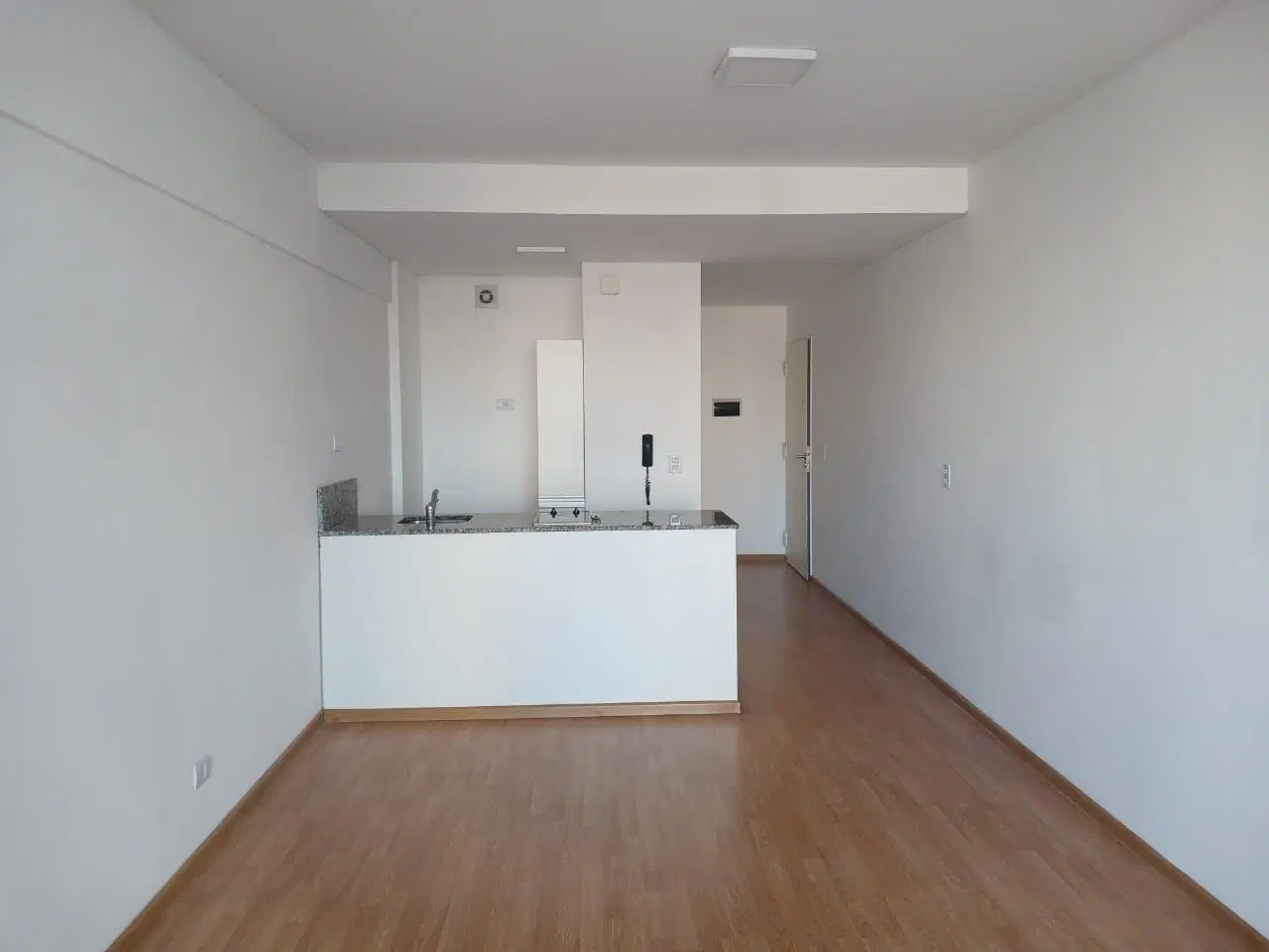 Departamento monoambiente. | BERNARDO DE IRIGOYEN 1390 5