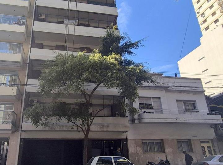 B. Norte: Alquilo: 2 amb. muy luminosos. Cocina y baño completos. Lav. Indepen. 2