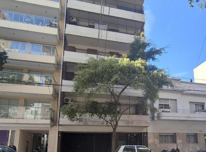 B. Norte: Alquilo: 2 amb. muy luminosos. Cocina y baño completos. Lav. Indepen. 3