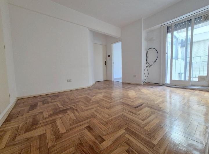 B. Norte: Alquilo: 2 amb. muy luminosos. Cocina y baño completos. Lav. Indepen. 1