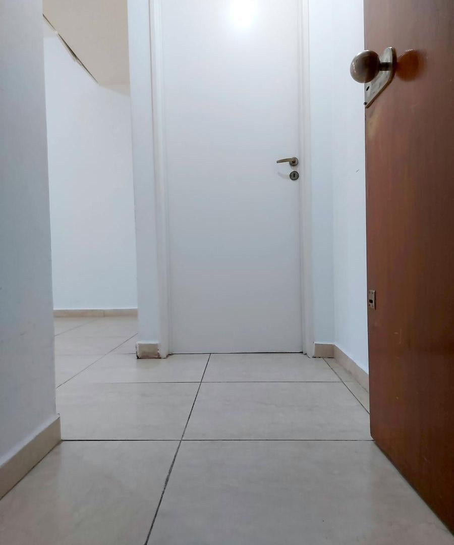 Foto de Alquiler de 2 amb. amplios. Frente con balcón corrido. Cocina y baño, imagen 4