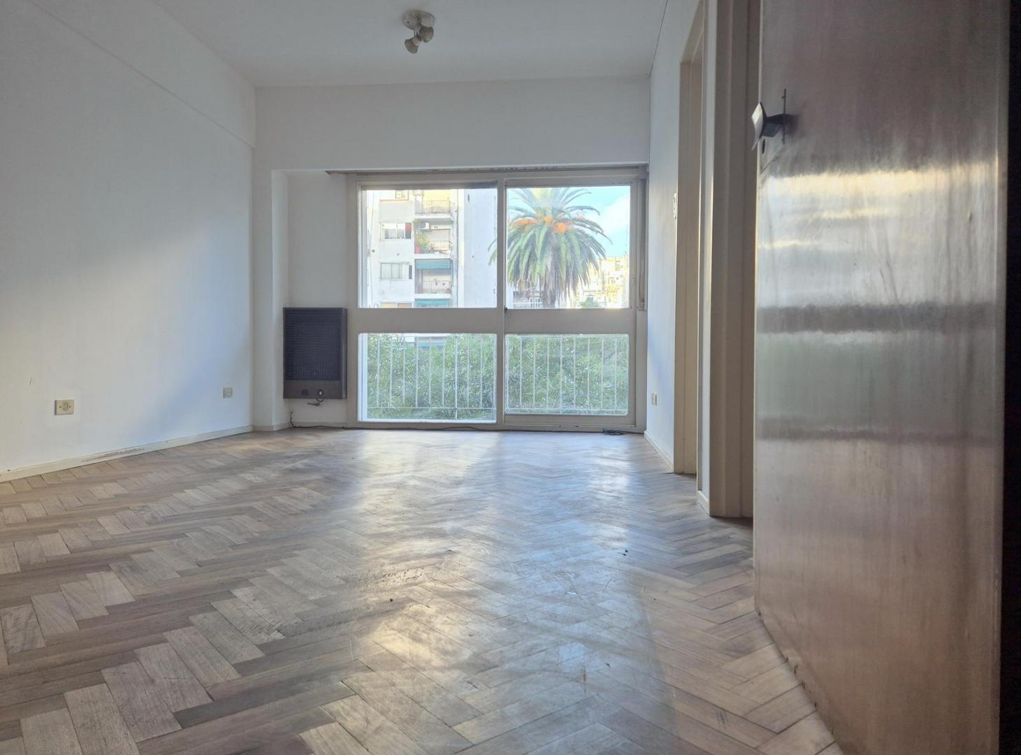 Foto de Alquilo: Monoambiente, frente con Balcón. Cocina y baño completos. A, imagen 3
