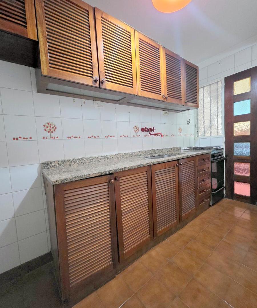 Foto de Departamento: 2 Amb. al frente con Balcón. Cocina y baño completos, imagen 2
