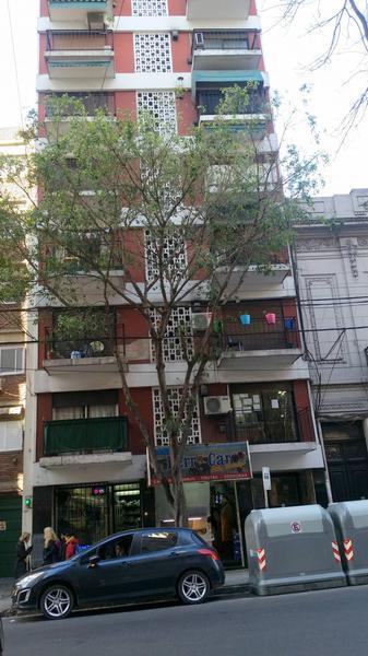 Foto de Av. Boedo 55: Alquilo: 2 amb. Amplio. Muy lum.Cocina y baño completos, imagen 2