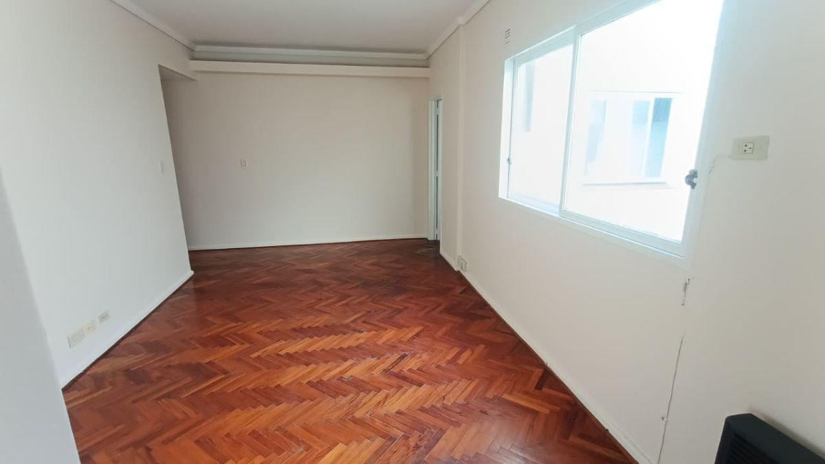 Foto de IMPEC 2 AMB SÚPER LUM P 2° CFTE SUP 41M2 APTO/PROF BAÑO -COCINA COMPL, imagen 3