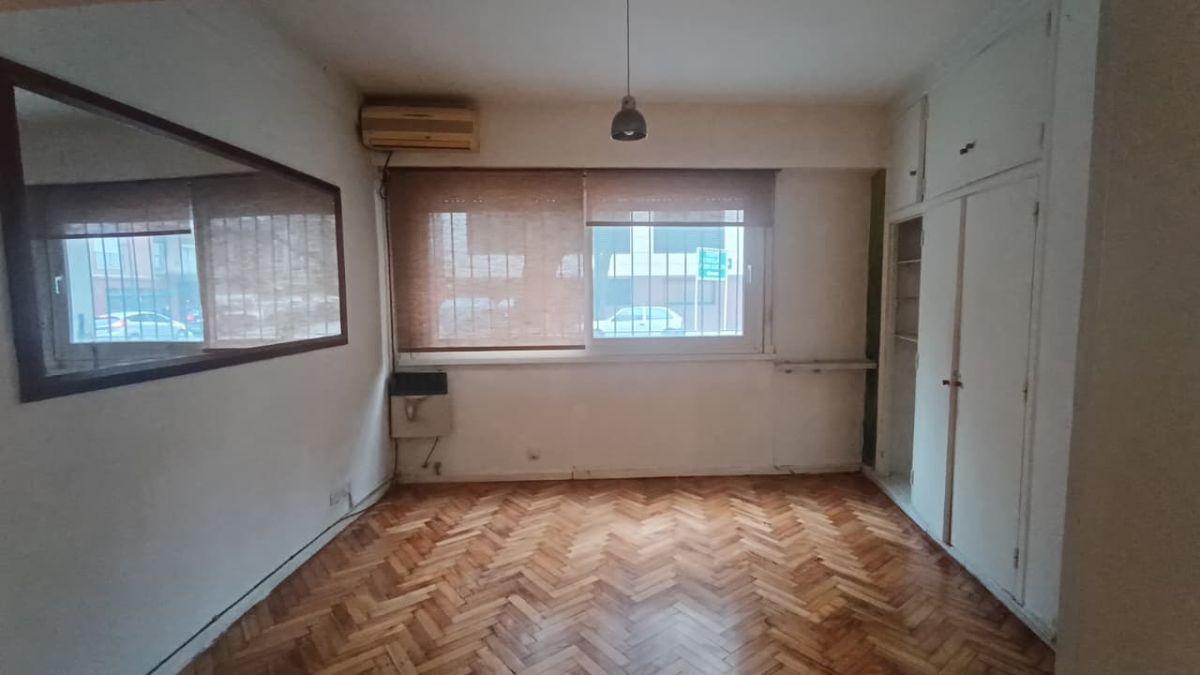 Foto de 2 AMB FRENTE 30M2 PLANTA BAJA BAÑO Y COCINA AMERICANA LUM VARIOS, imagen 3