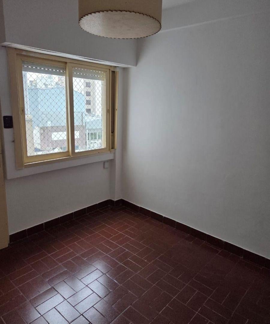 Foto de EXC 2 AMBIENTES MUY LUM PISO 5° CFTE AP/PROF LAVADERO INDEP VALENTÍN, imagen 5