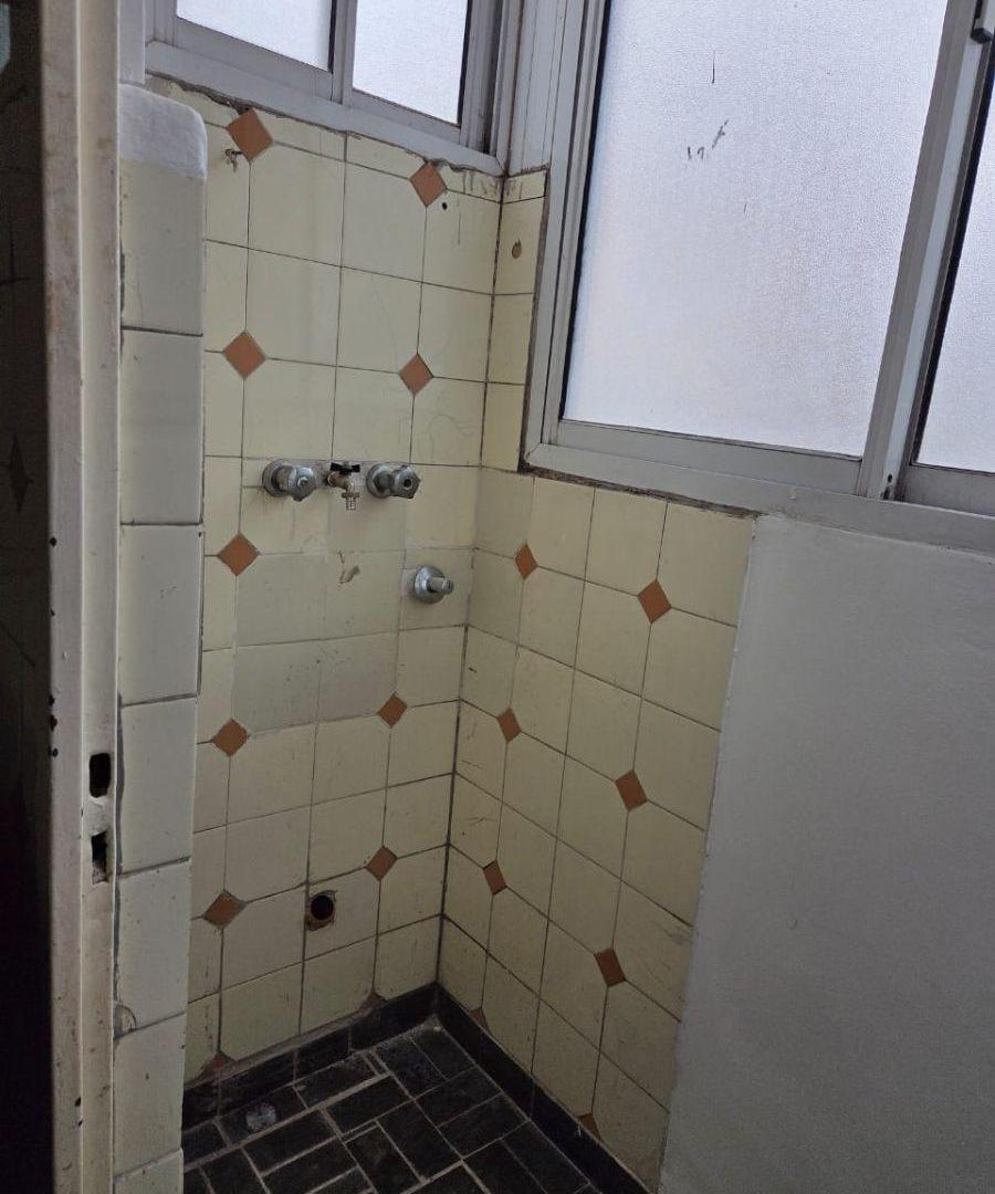 Foto de BUEN 2 AMBIENTES MUY LUM PISO 5° CFTE AP/PROF LAVADERO INDEP VALENTÍN, imagen 5