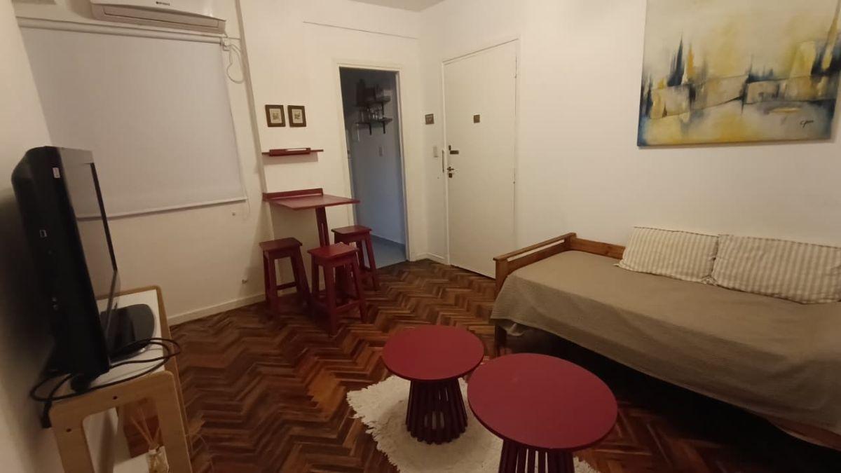 Foto de EXC 2 AMB MUY BUEN ESTADO PISO 3° MUY/LUMINOSO BAÑO Y COCINA RECICLADOS, imagen 4