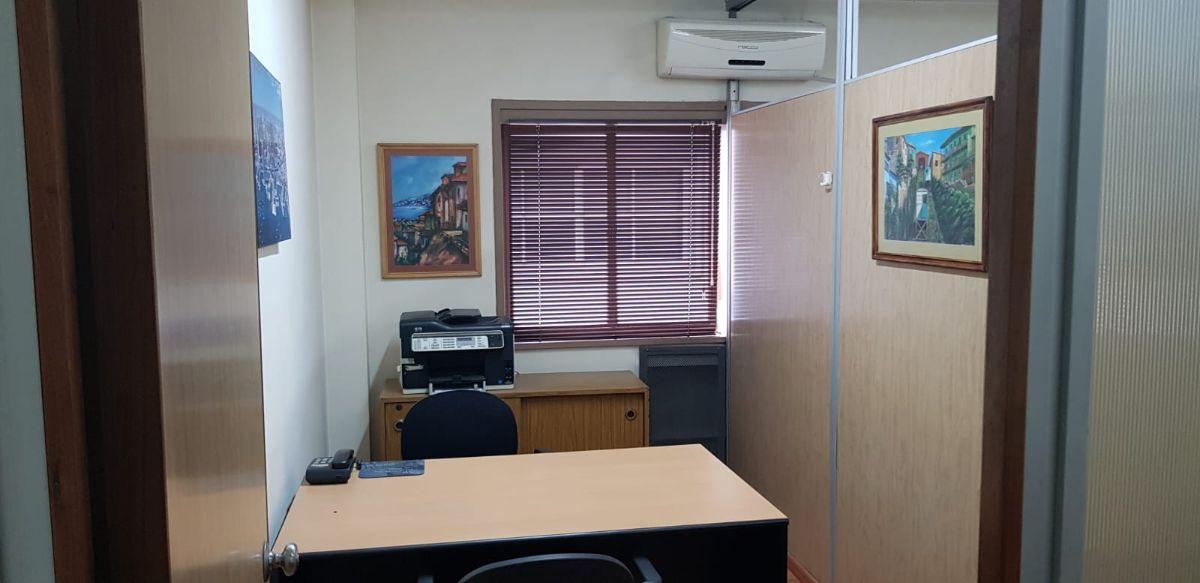 Foto de Exc 4 amb en 2 oficinas unificadas piso 6° Seguridad bño impec 42m2 luz, imagen 4