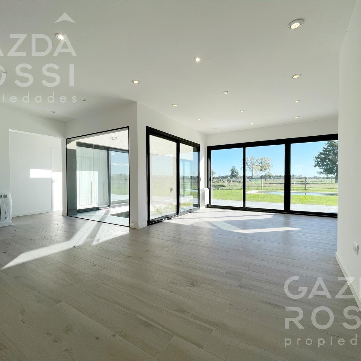 Casa a Estrenar con Pile, Galería y Cochera Cubierta en San Simon! 1