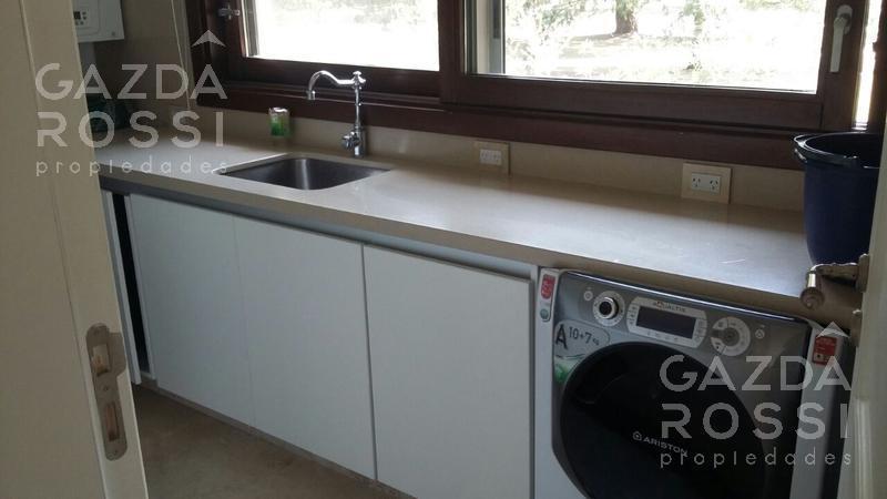 Foto de Espectacular casa en Saint Thomas Este en doble lote, imagen 5
