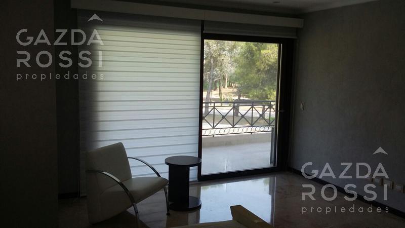 Foto de Espectacular casa en Saint Thomas Este en doble lote, imagen 2