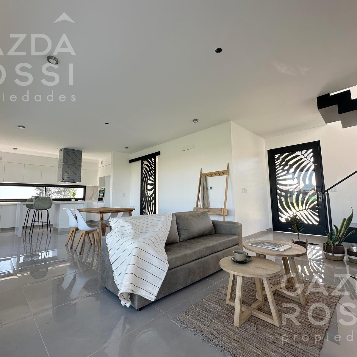Hermosa casa a estrenar en Terralagos