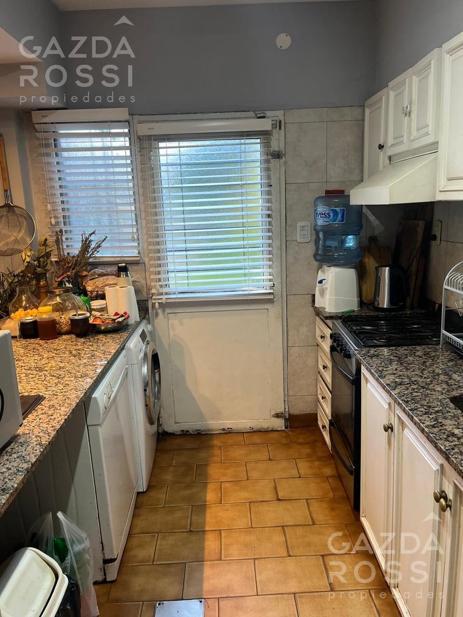 Casa en venta en Temperley